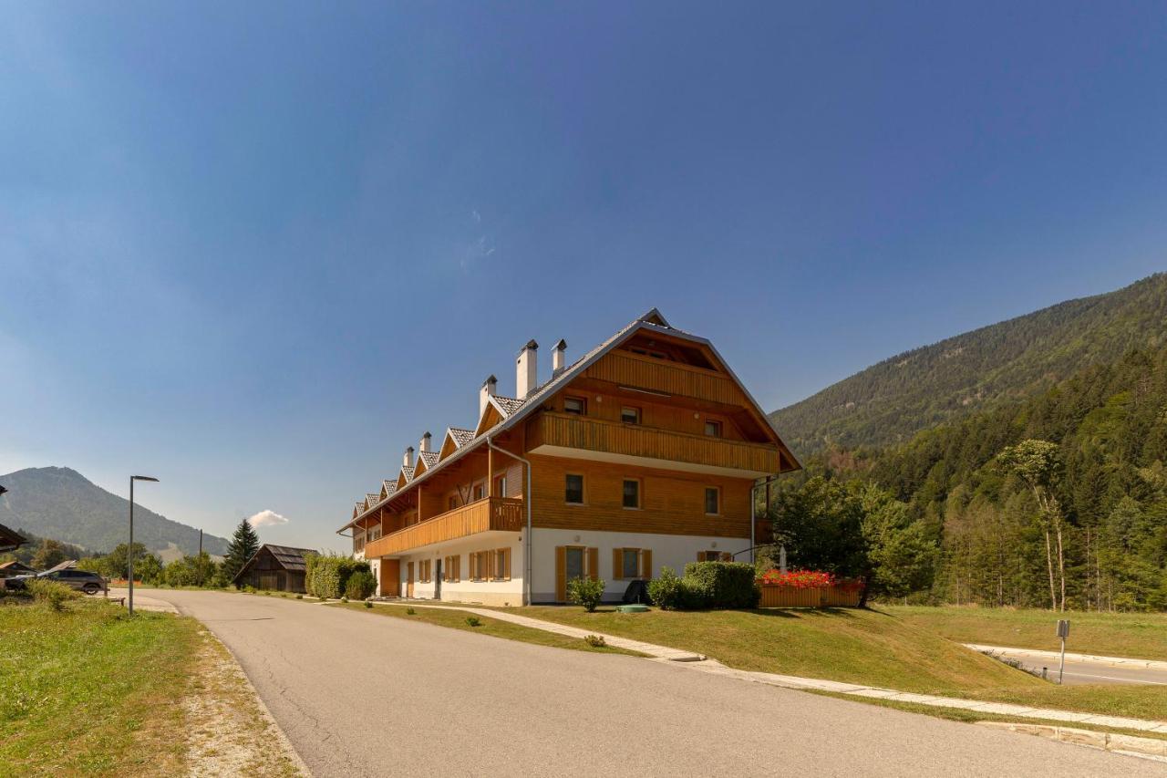Sunee Apartment Kranjska Gora Buitenkant foto
