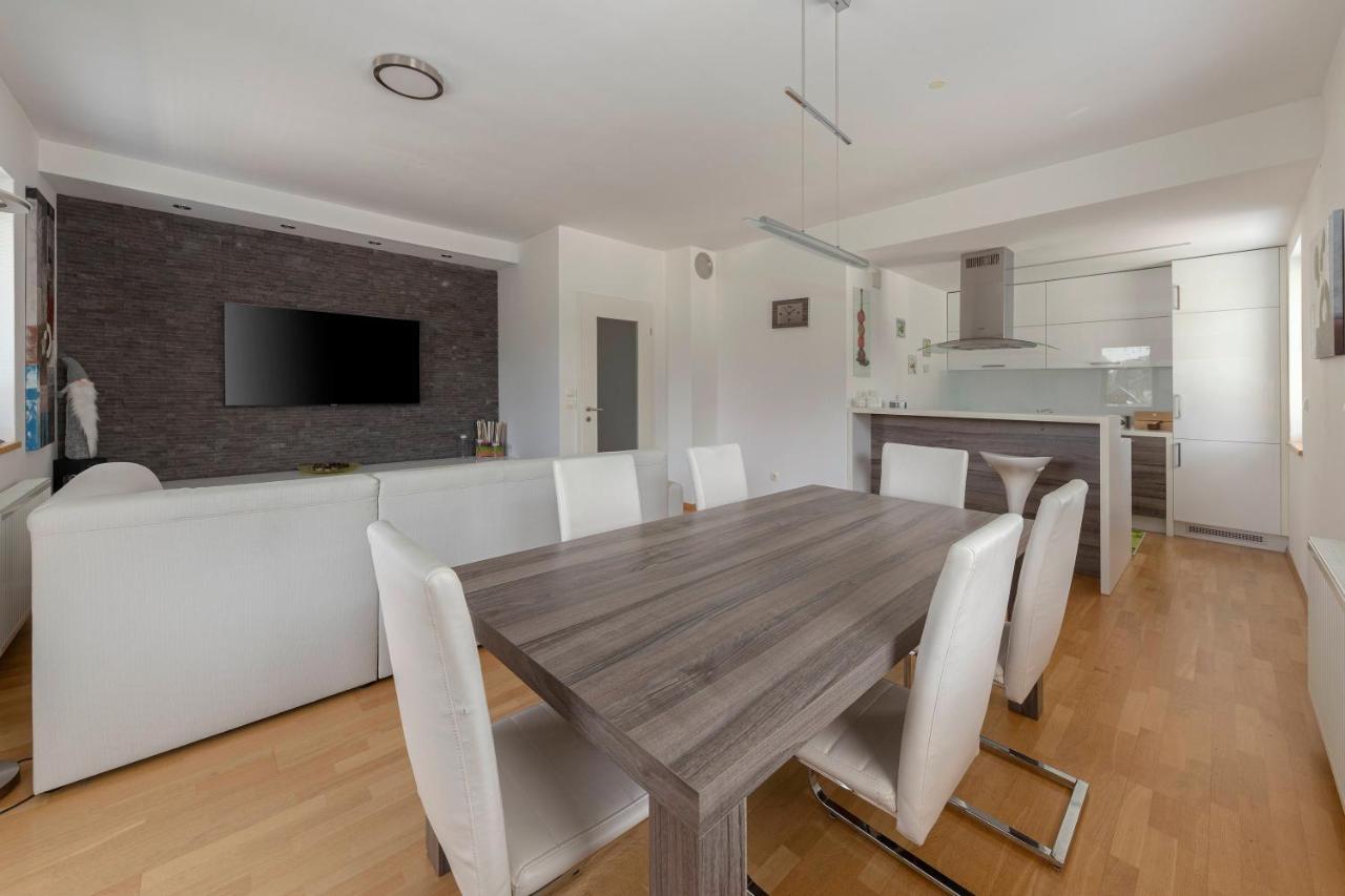 Sunee Apartment Kranjska Gora Buitenkant foto