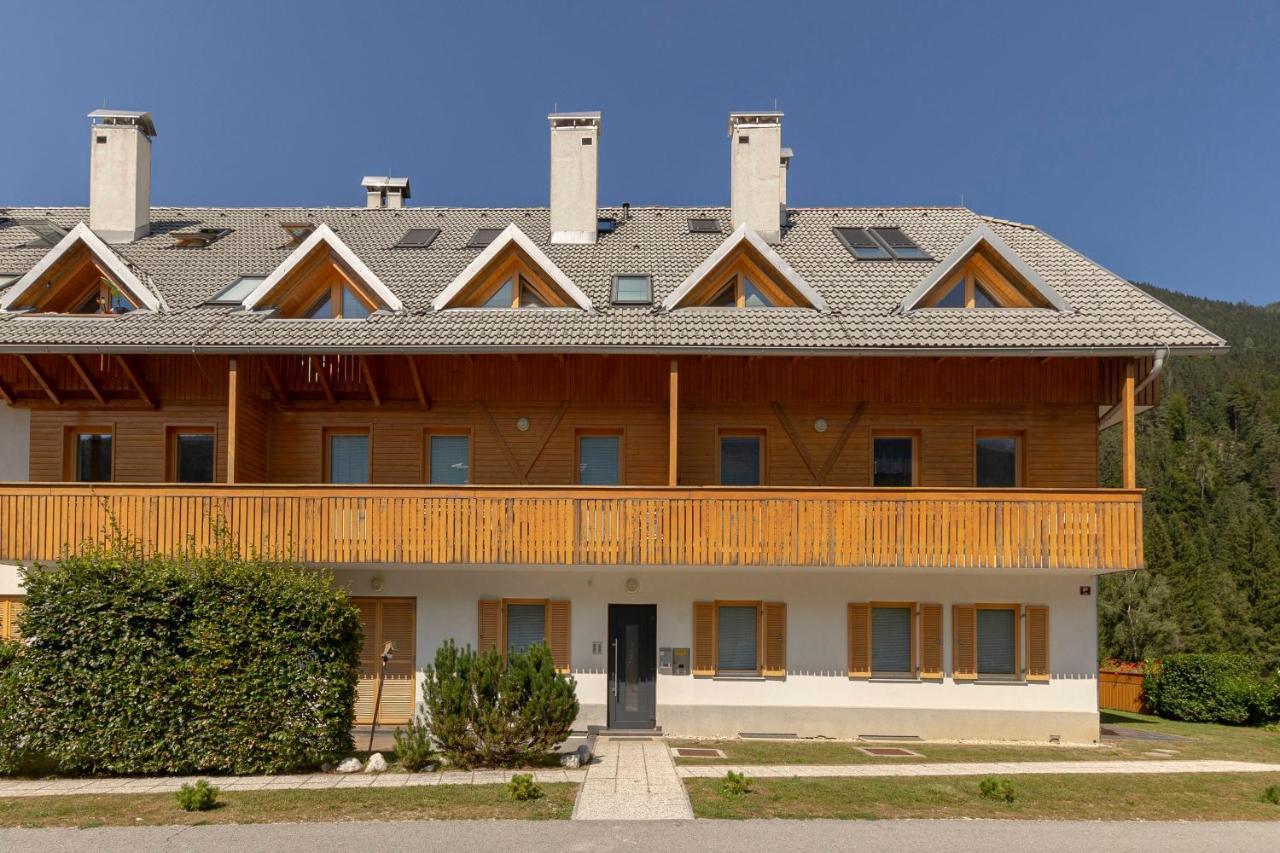 Sunee Apartment Kranjska Gora Buitenkant foto