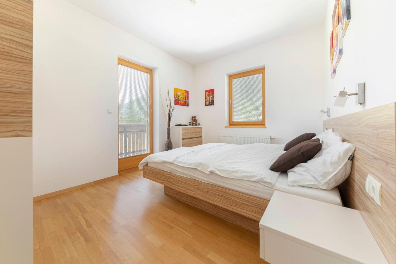 Sunee Apartment Kranjska Gora Buitenkant foto