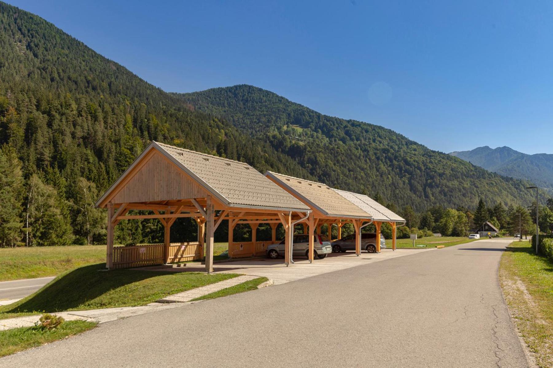 Sunee Apartment Kranjska Gora Buitenkant foto
